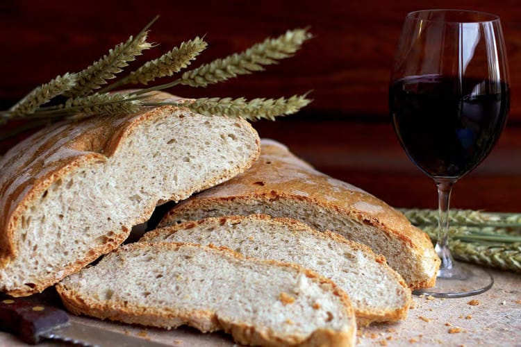 Without Salt: Tuscan Bread in 6 Points