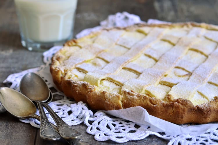 Crostata di Ricotta e Marmellata di Mirtilli – A Traditional Italian Recipe