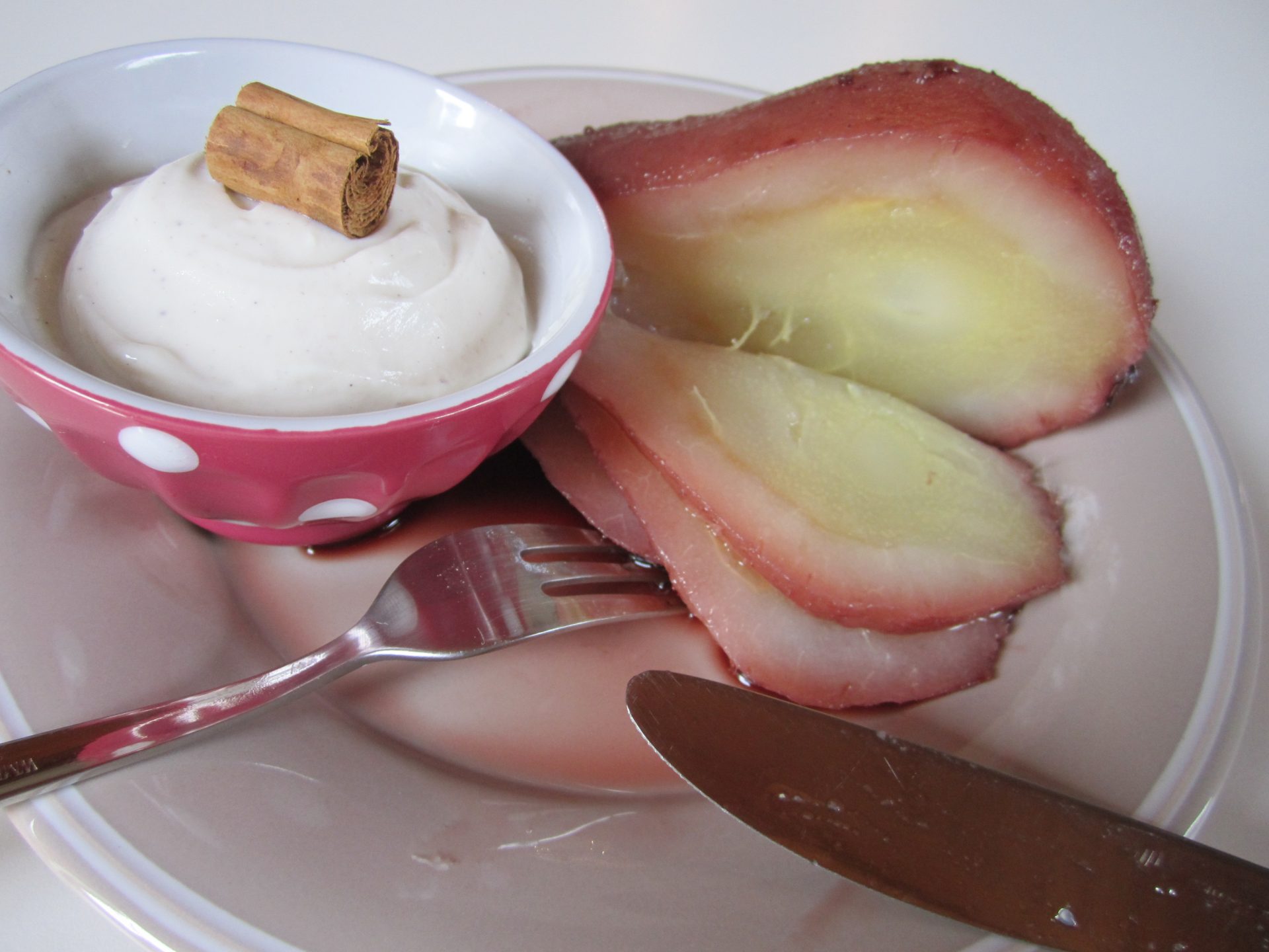 Pere Cotte nel Vino Rosso con Crema e Salsa di Vino – A Traditional Tuscan Recipe