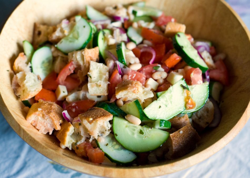 Panzanella – A Traditional Tuscan Recipe