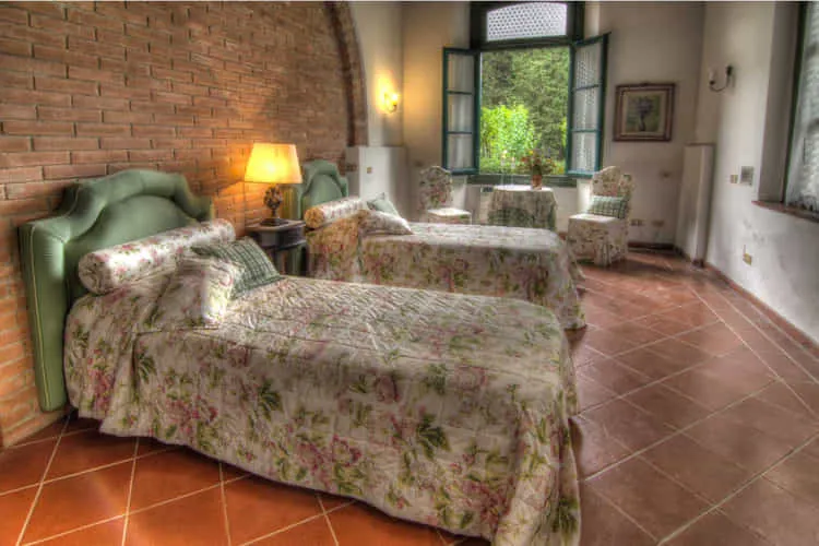 Luciano Bedroom