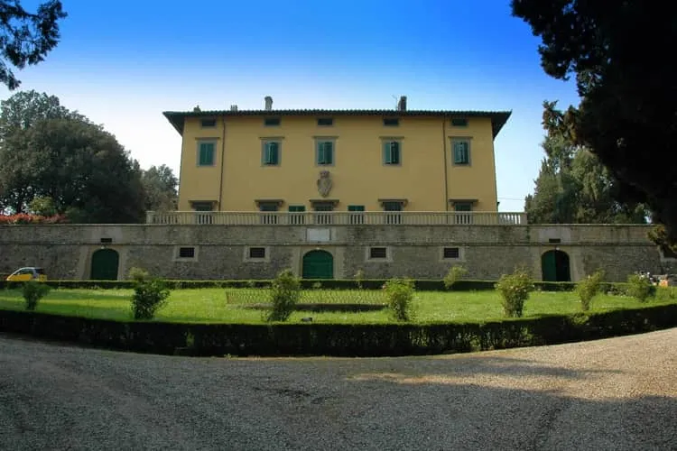 Villa Pandofini Front view