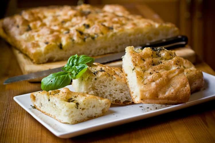 Focaccia alla Genovese: a Ligurian Recipe – How to Make it