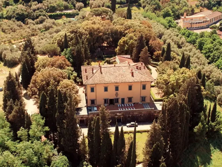 A cooking class in session at Villa Pandolfini, surrounded by vineyards and olive groves, Florence
