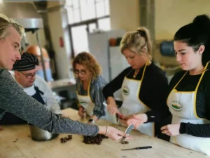 cooking-in-italy-students-get-hands
